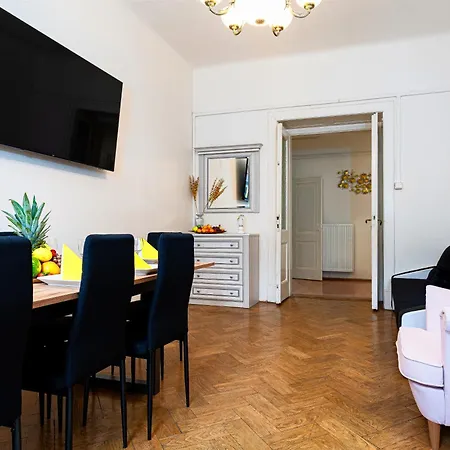 Apartment Victory Castle