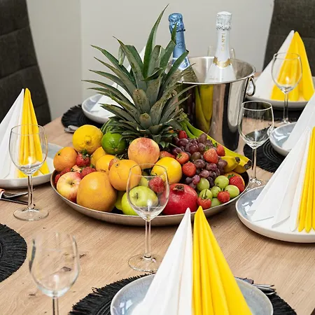 Victory Castle Apartment