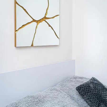 Victory Castle Apartment